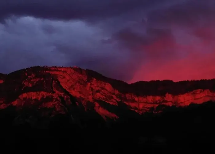 Confortable Avec Balcon A Апартаменты *